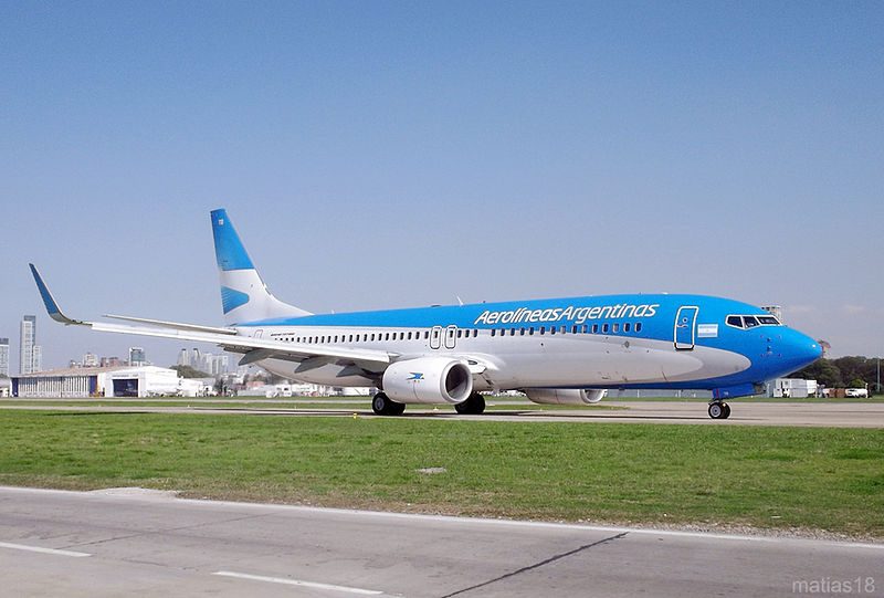 Aerolineas Argentina suspend 376 workers, trade unions announce full strike Monday 26