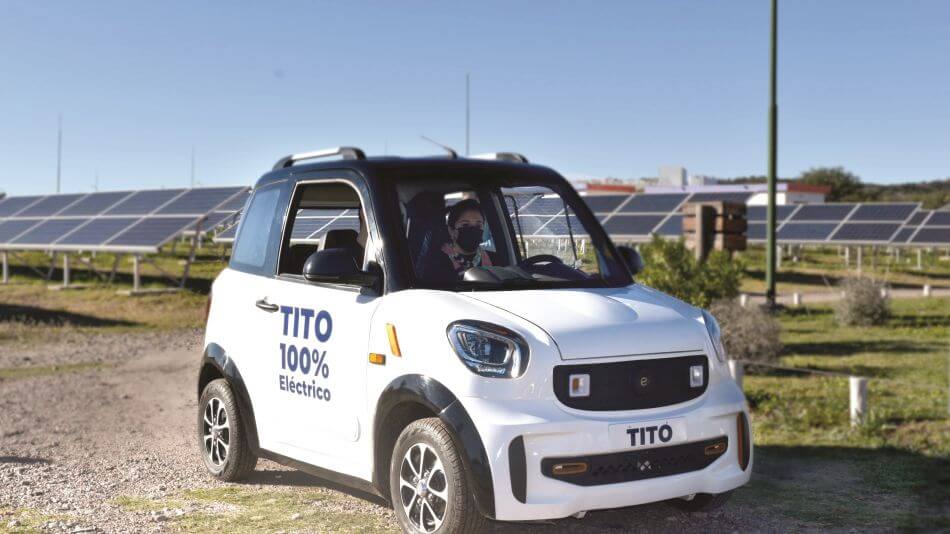 Tito is an urban electric vehicle model fully manufactured in Argentina by Coradir. Developed in the western province of San Luis, it can drive up to 